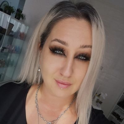 I make people happy & beautiful
https://t.co/7IPz0lZqMU