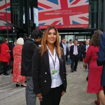 Councillor🌹, Mum, Humanitarian. British born with a Bangladeshi soul from a Quaker Town. Love your surroundings never forget your roots. Be kind be honest!