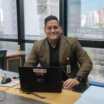 Trujillano 🐓
Periodista y Educador 📚
Magister en TIC📱
Doctorante en Ciencias Gerenciales 🤓
Trabajador de PDVSA ⛽🏭🛢️
Militante del PSUV 🇻🇪