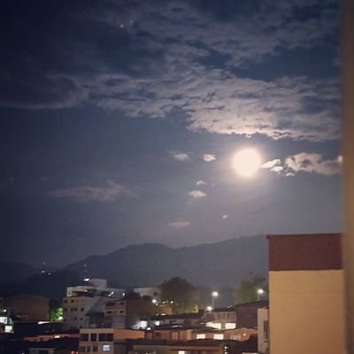 yo_soy_root's profile picture. root@life:# whoami
🎮🇨🇴👨‍👩‍👧‍👧⚽🍺🕵🏼‍♂️💻🤘🏻