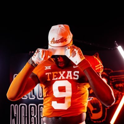 Joshua 1:9| Edge @texasfootball |UA All-American| ESPN 300 | IG: d1.zoo| 🇳🇬