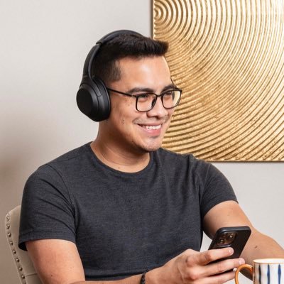 pacoesni's profile picture. fe