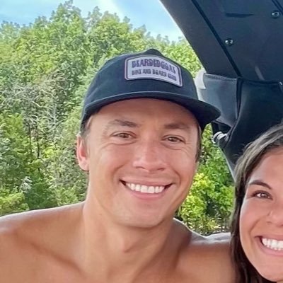 barretthanks's profile picture. sup