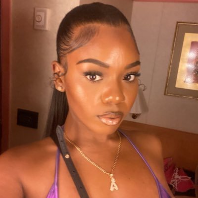 Founder & CEO ❤️ Creative Director • IG Alexanderia.alexsiss (The other account is NOT me)