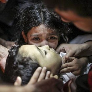 Bayan98454104's profile picture. اجعل منبرك صادحا بالحق .. سيغدو شاهدا عليك غدا