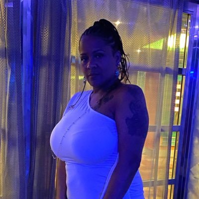 QUEENJWOOD1's profile picture. 