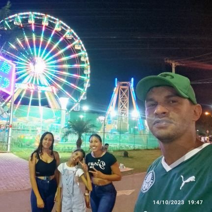 ThiagoJSlink's profile picture. Trabalhando