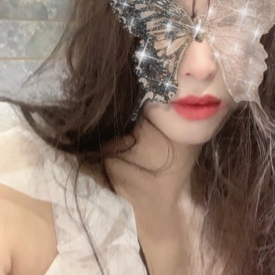 kk20000317's profile picture. 希望你喜欢，身高170体重50，嘴炮勿扰，门99