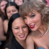 𝓛𝓸𝓿𝓮, @LA_Swiftie_Mom, Marian + Tessa (@we_heart_ts) 's Twitter Profile