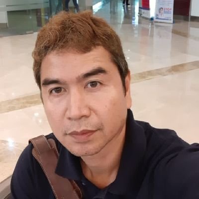 saya bekerja dengan juruterbang British Airways di lapangan terbang memandu dengan selamat