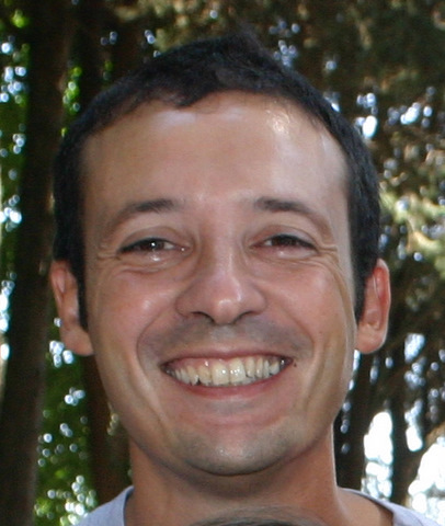 Non prendere la vita troppo sul serio, 
tanto non ne uscirai vivo! 
                             (Kin Hubbard)