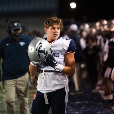 |Student Athlete| 5’11 170 OLB@ Tift County High-school Region 1-6A tennis First team All region |3.7 GPA| (229-392-8676)