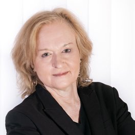 Journalist/Publisher | Editor @IslandSocTrends | BSc Foods Nutrition | Lead @UrbanFoodResil | Mother/Grandmother | King Charles III Coronation Medal Recipient