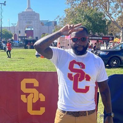 Husband, ATU Local 256 #FightOn✌🏿#RaiderNation #LightTheBeam || @PSF_App USC Media Caster/ “Family Of Troy” Host⚔️