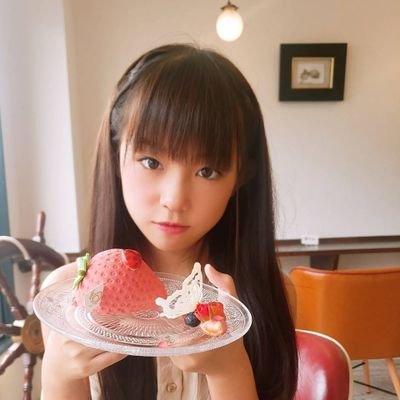 舞莉依〖まりい〗
童顔でチビだから小学校に間違われるけど
一応ちゃんと中学🏫JC3です‧✧̣̥̇‧✦‧✧̣̥̇‧✦‧✧̣̥̇‧✦‧✧̣̥̇‧✦
Tiktok:milkyway.marii
