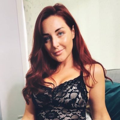 Fun and Fiery British Redhead ❤️‍🔥 I love making new connections and showing off my body.