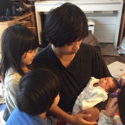第一子の1ヶ月検診で何も出来なくて悔しくてこつこつ頑張り、4人兄妹のパパになったまぁです。 みんなができるわけではないけど諦めていませんか?出来ないはずはないです。是非、投稿をみて参考にしてください