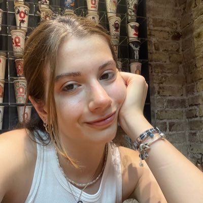 oykerylmz's profile picture. it-s my story. @tipfakcom