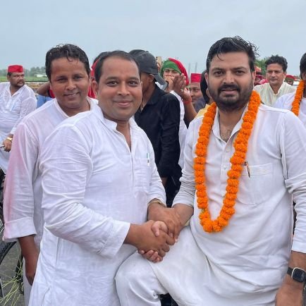 Aftab_ansari_sp's profile picture. politician |समाज सेवक|
सेवा भाव में समर्पित