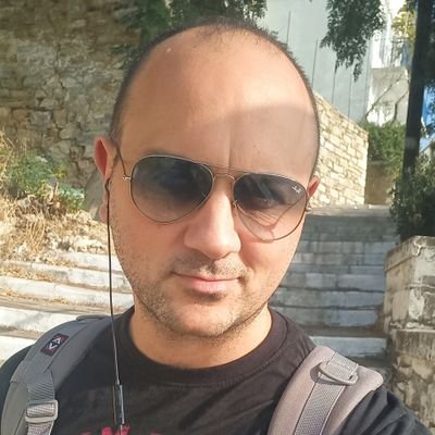 Aviator🛩 Radio Producer📻🎙 Public Writer💬✍ Runner👟 Beekeeper🐝Traveler🌍 Metalhead🤘
☢🇬🇷