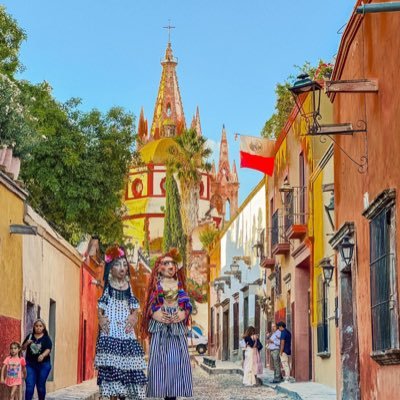 EduardSosa15's profile picture. Travel & Real Estate Enthusiast 🌴 Exploring Costa Rica's hidden gems & unlocking Fractional Real Estate secrets in Mexico 🏡 Join me on my journey!