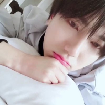 natuki0a0118074's profile picture. 最近低飛行気味。。。 SJのイェソン兄さんが好き。ゆるく推し活してます。情報収集遅めw☘️ エジプトオイル、香水、アニメ、マンガが好き。雑食。ハイキュー民 黒尾鉄朗 菅原孝支 推し