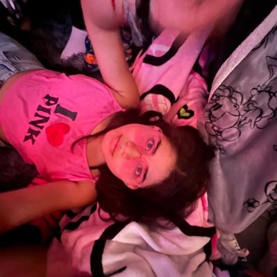 kiloliterr's profile picture. 🩷