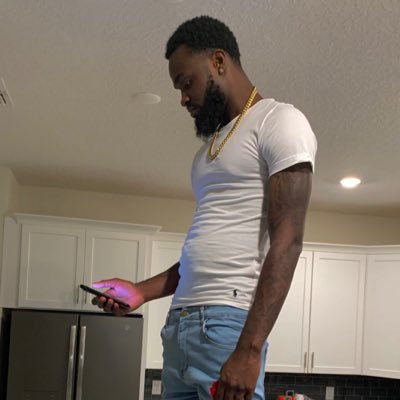 thatsrealjayy's profile picture. 