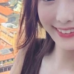 30代OL / 海外旅行好き/ 36ヶ国/ SFC / 5年間海外駐在/ 年収1100万/ 個人資産8500万/ DINKs / インデックスメイン+国内高配当株(放置)/ 投資・ポイ活初心者/ FI(RE)目標/ 資産形成の過程や日常、旅行のことをポスト🥥共通点ある方ぜひ仲良くしてください😊