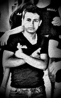 carlosromero120's profile picture. 