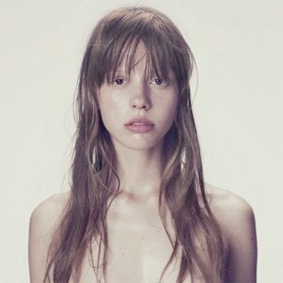 ribcagegrl's profile picture. edtwt 🐰ྀི