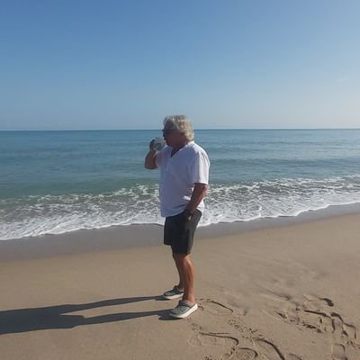 javacero's profile picture. 