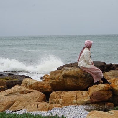 farizakamil's profile picture. 