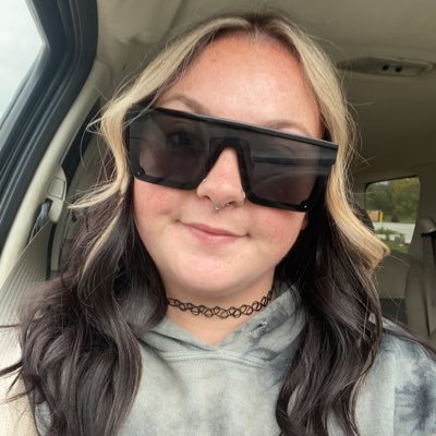 Homebody 📚 Anime Lover 🍜 Pet Mom 🐕🐈🐈⬛ Metalhead 🖤🤘🏻