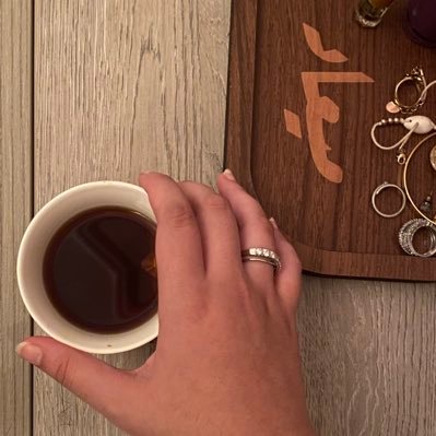 el_pzn07's profile picture. •وردةً في كل الفصول•