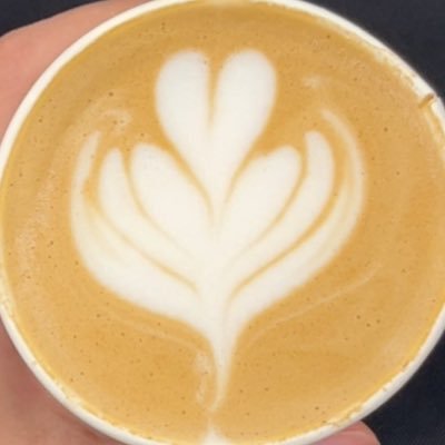 x329662's profile picture. Liberal | Feminist | 🏃🏻‍♀️. #نسوية | #حقوق_الانسان | #حقوق_الحيوان