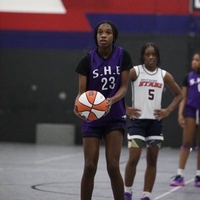 2028 | 5”10 Combo Guard | Marietta High School | AAU: S.H.E. @therealteamscoot IG : Mackenzieeverett23