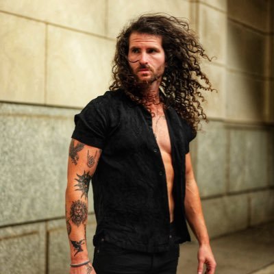LIONJAMESSHARK's profile picture. 