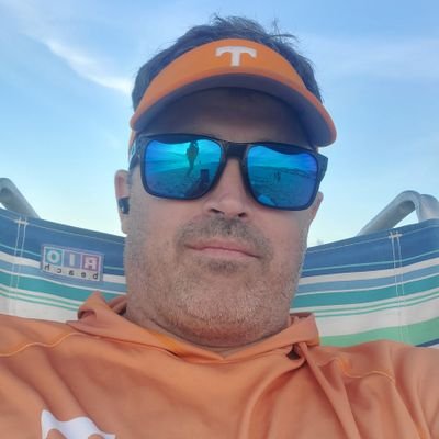 VFL #GO VOLS/ 
District manager for red bull/bow hunter/3-d archery shooter