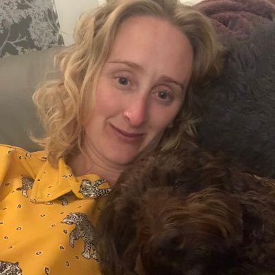 Mum of 2. Book lover. English teacher and HoD. MA in Eng: medieval and Renaissance lit. GCSE examiner. Family, 📚, 🎶, animals, 🐕, comedy, 🏃‍♀️ gin, theatre.