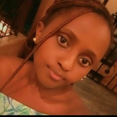 Charleneanx31's profile picture. 