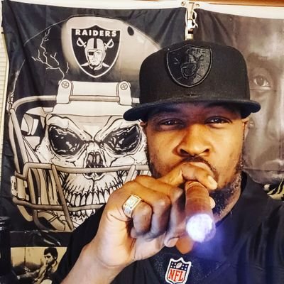 deecam72's profile picture. Old School Hip Hop Head!!!