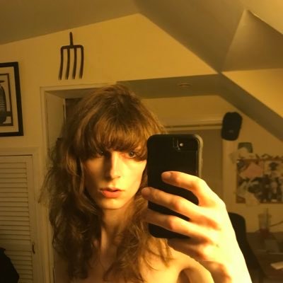 wormdemographic's profile picture. 