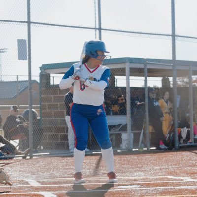 Texas Glory IL ‘06 Kobel #11 OF/Mid IF/UTIL |University High School| Contact Info; camrynandrews@icloud.com/ 309-287–1165