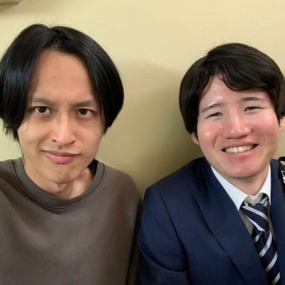 SMA所属の芸人です。コンビ名変わりました！野球が好きな多摩川散歩(写真右)とゲームが好きなミサキ(写真左)で楽しくやってます♨️