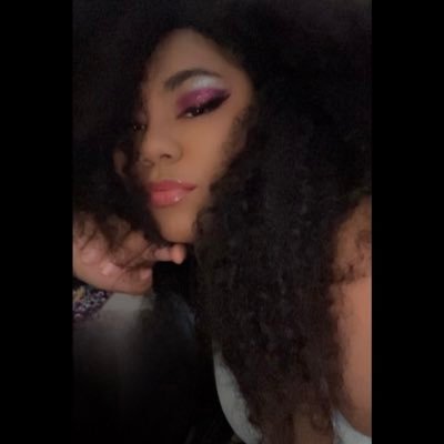 Small Twitch Affiliate streamer!!! Just trying to expand my love for gaming and laughter with others 💗💗 twitch: rosequeen74