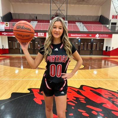 PHS 2026 /4.0GPA/Always 100#0🏀/PHS #00🏀Combo Guard❤️🖤/5’6🥎Playmakers #00