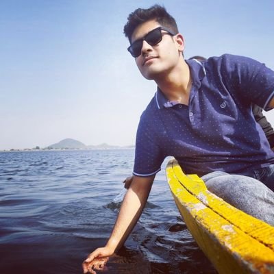 dactorrsahab's profile picture. MBBS Intern🧑🏻‍⚕️