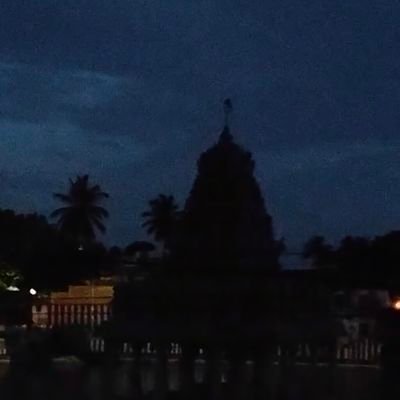 SriRaam78665398's profile picture. 🚩
Satisfy your Soul not the Society