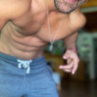 vivero_ortiz's profile picture. jarocho-poblano amante de la buena vida, 💯 % americanista y #fifi micro empresario. Detestó la discriminación a la mujer, y su maltrató.